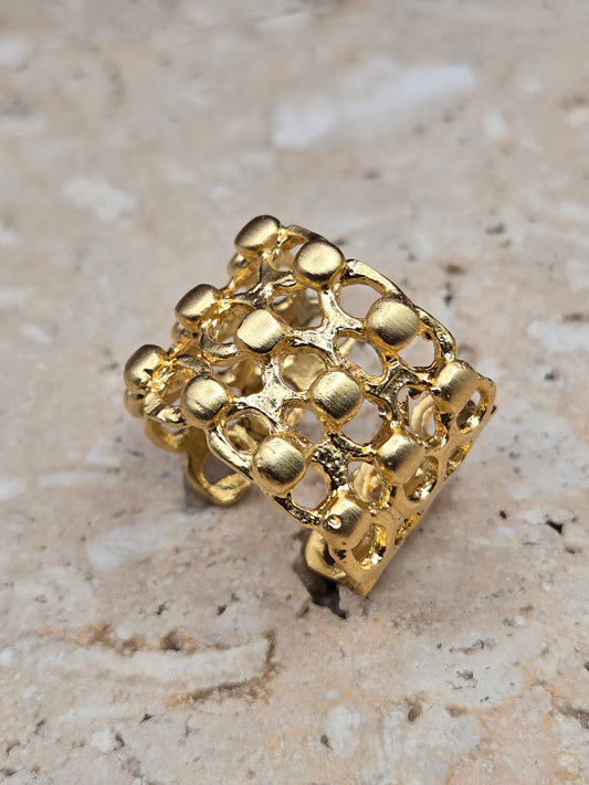 Sortija filigrana, color oro mate, ajustable