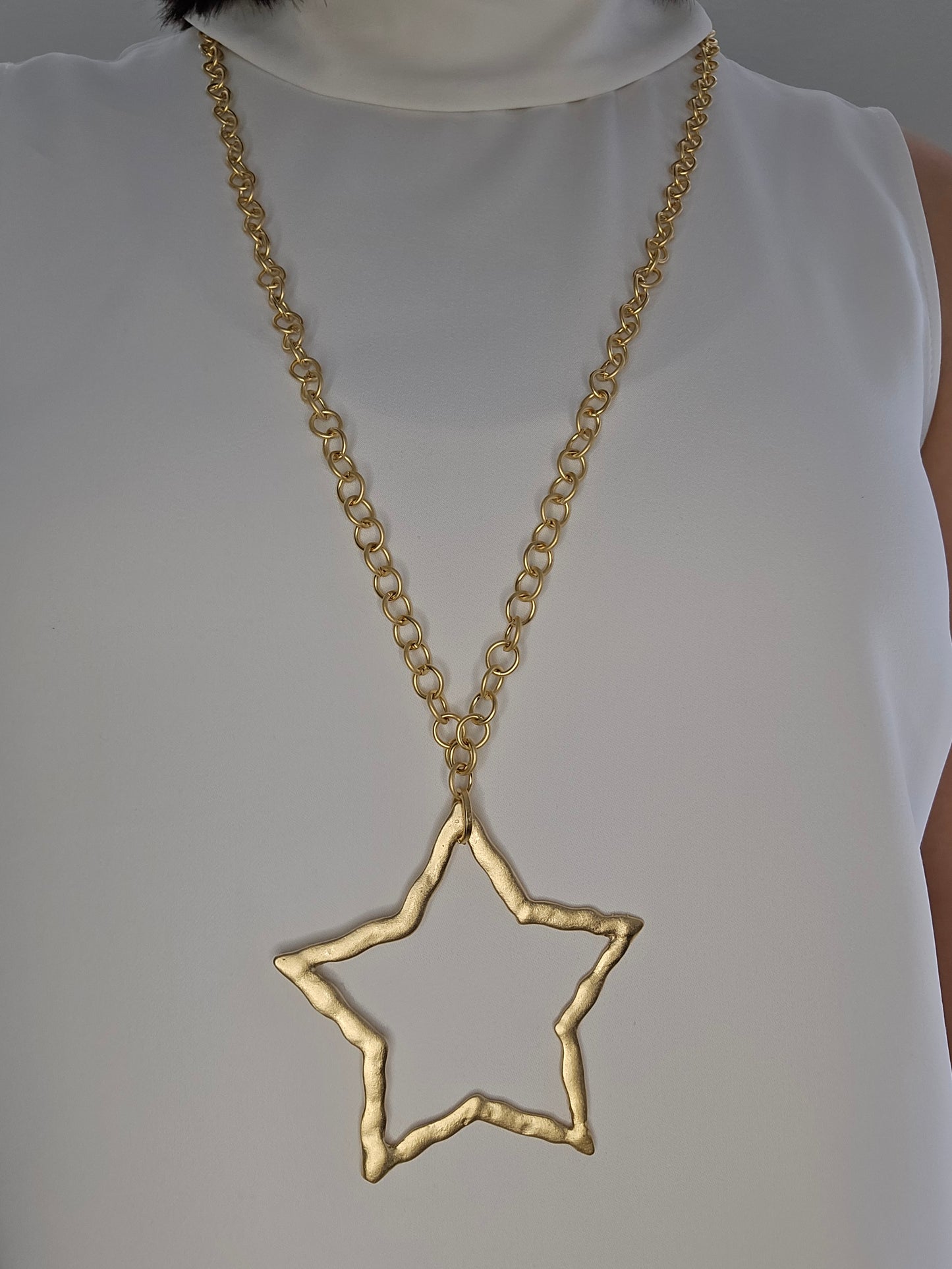 Collar estrella solitaria, color oro, largo
